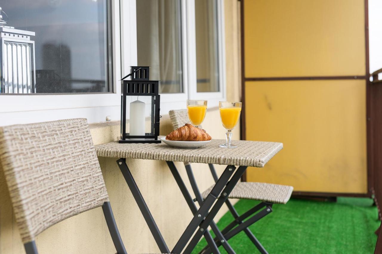 Apartament Swietokrzyska By Your Freedom Warsaw Exterior photo